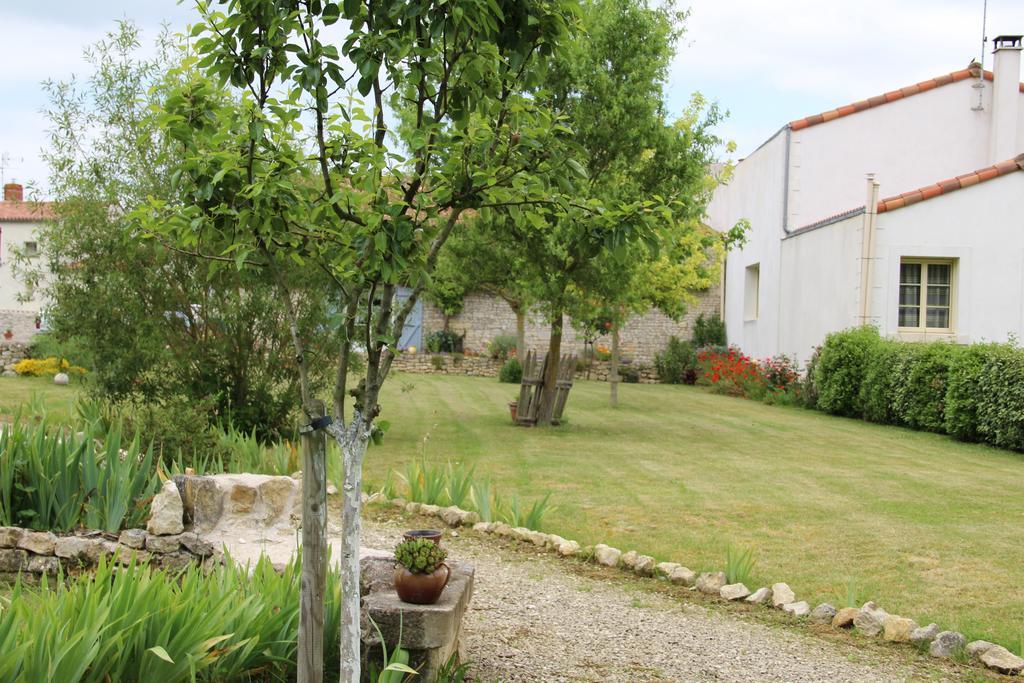 Maison D'Hotes Le Lavoir Fontaines  Εξωτερικό φωτογραφία